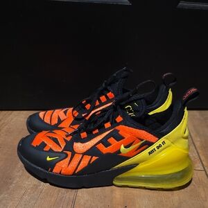 Nike AIRMAX 270 Black, ORANGE and Yellow Sneakers YOUTH 6.5 / WOMANS SIZE 8